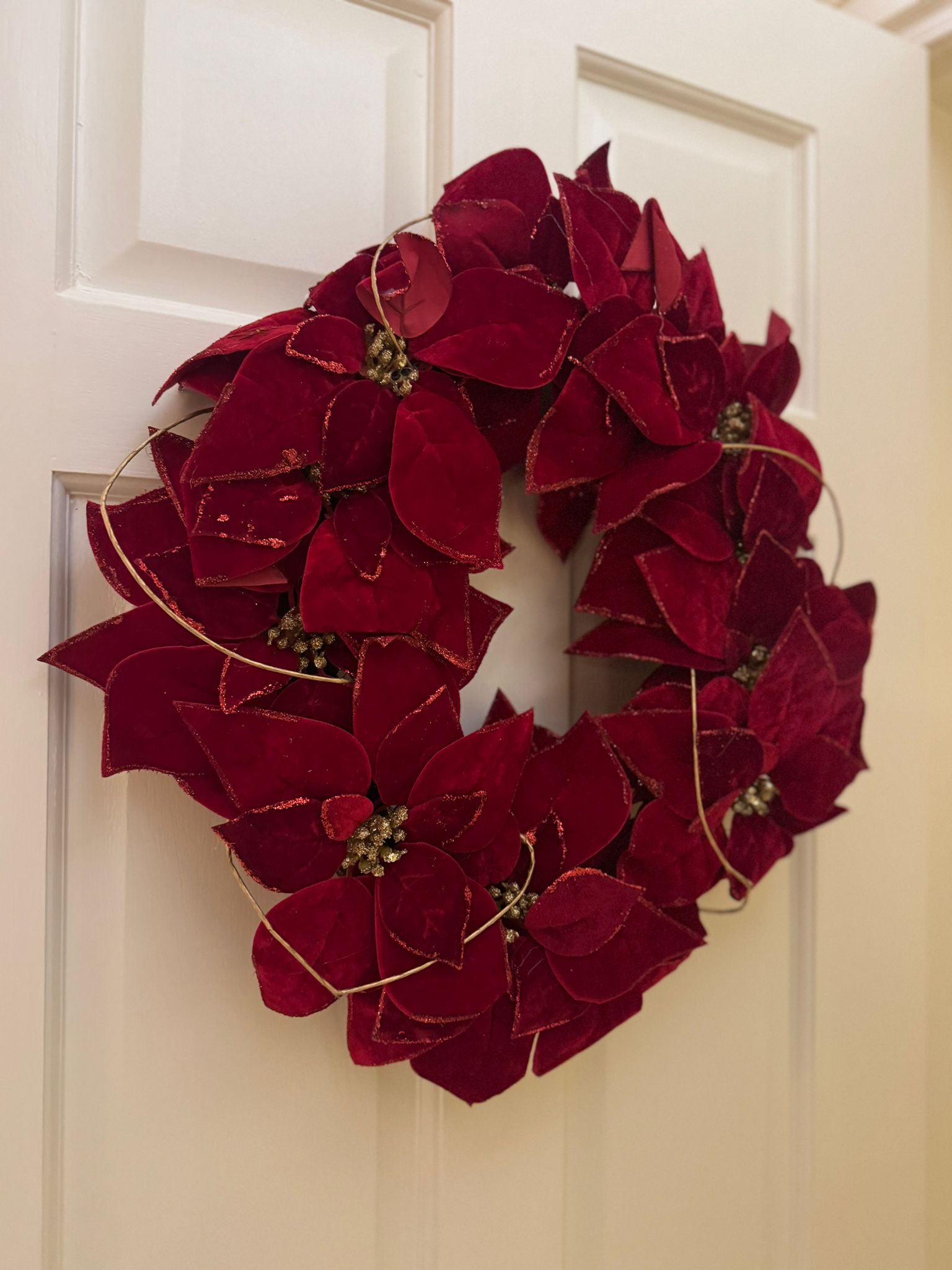 Deluxe Dark Red Poinsettia Wreath 61cm
