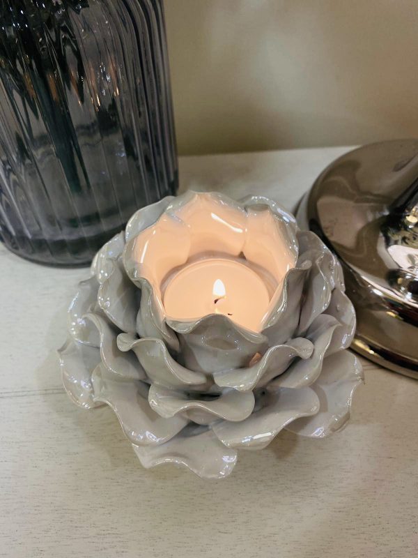 White Pearlised Ceramic Flower Tealight Holder