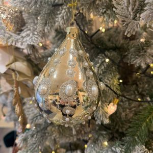 Reflective Gold & Pearl Oval Bauble