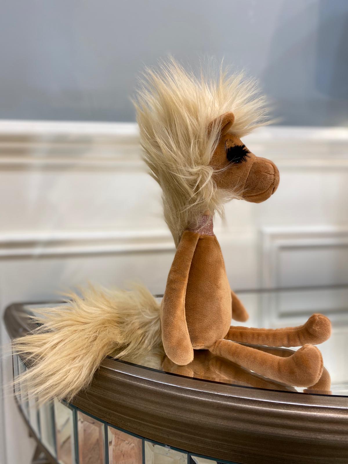 swellegant willow horse