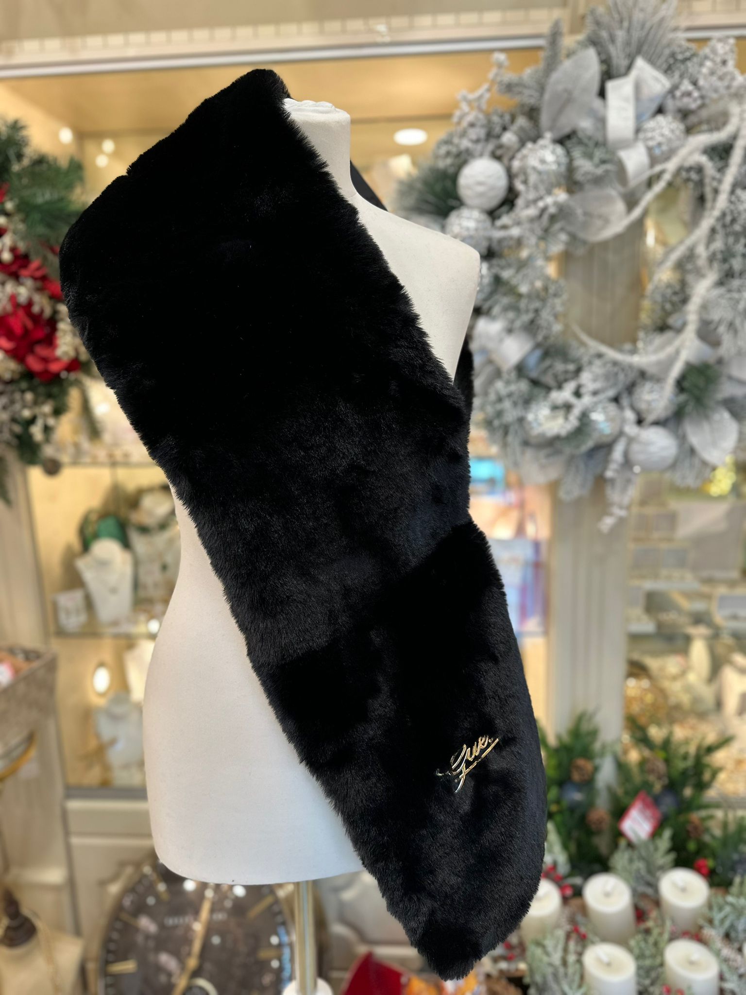 Guess Faux Fur Scarf Black