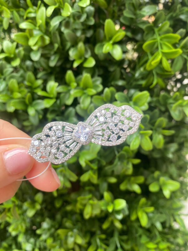 Crystal Extravagance Hair Clip Silver - Image 3