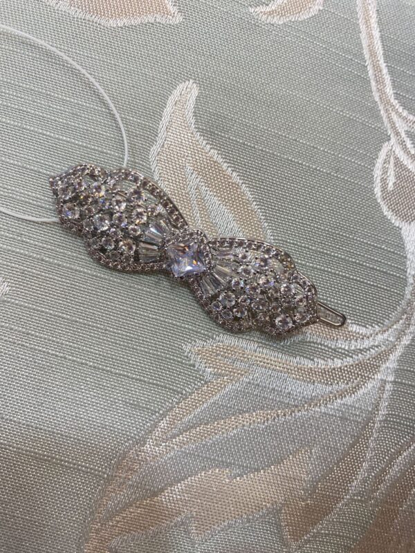 Crystal Extravagance Hair Clip Silver - Image 2