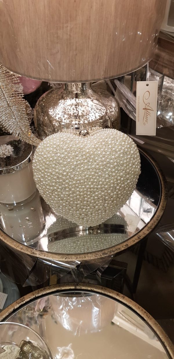 Pearl Ivory Heart Shaped Clutch Bag - Image 3