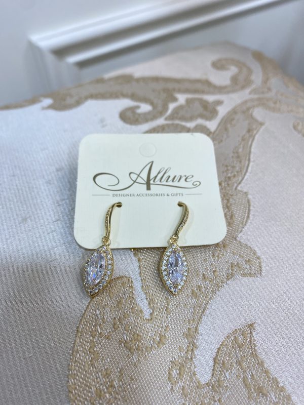 DAINTY CRYSTAL DROP EARRINGS GOLD - Image 2
