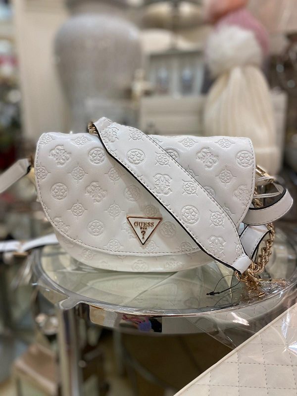 GUESS La Femme Debossed-logo Flap Shoulder Bag White - Image 2