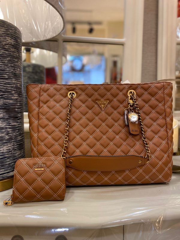 GUESS CESSILY MINI WALLET QUILTED COGNAC - Image 5