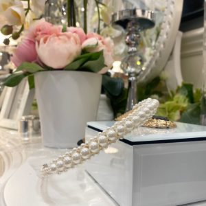 Elegant White Headband With Pearls