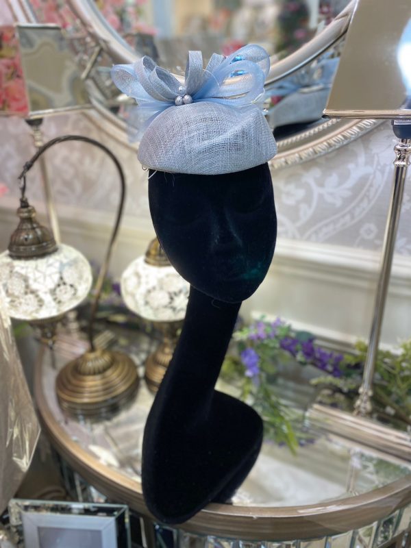 Light Blue Beret With Pearl Detail - Image 2