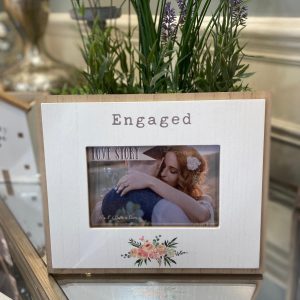 MDF Photo Frame 'Engaged' 10cm x 15cm (4''x6'')