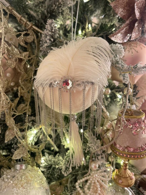 Cream Faux Fur/Feather/Tassel Bauble - Image 2