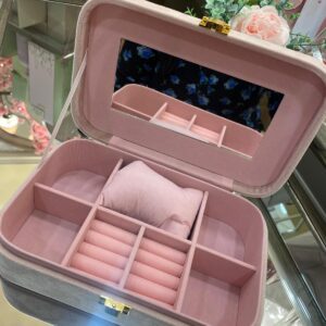 Amore Pink Velvet Jewlery Box "Mother of the Groom"