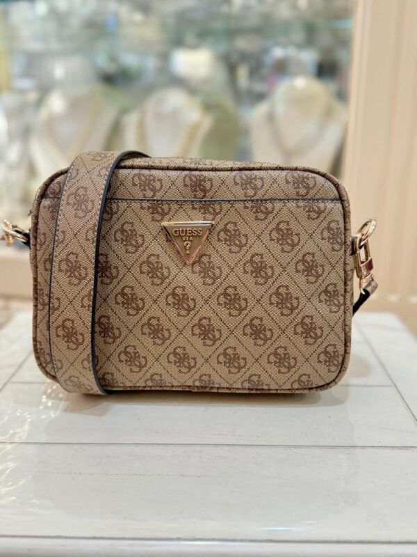 GUESS Meridian Camera Bag Latte Logo