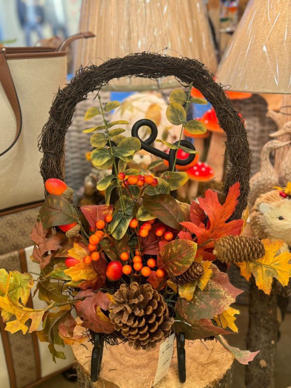 WREATH with Foliage, Berries and Cones - Image 2