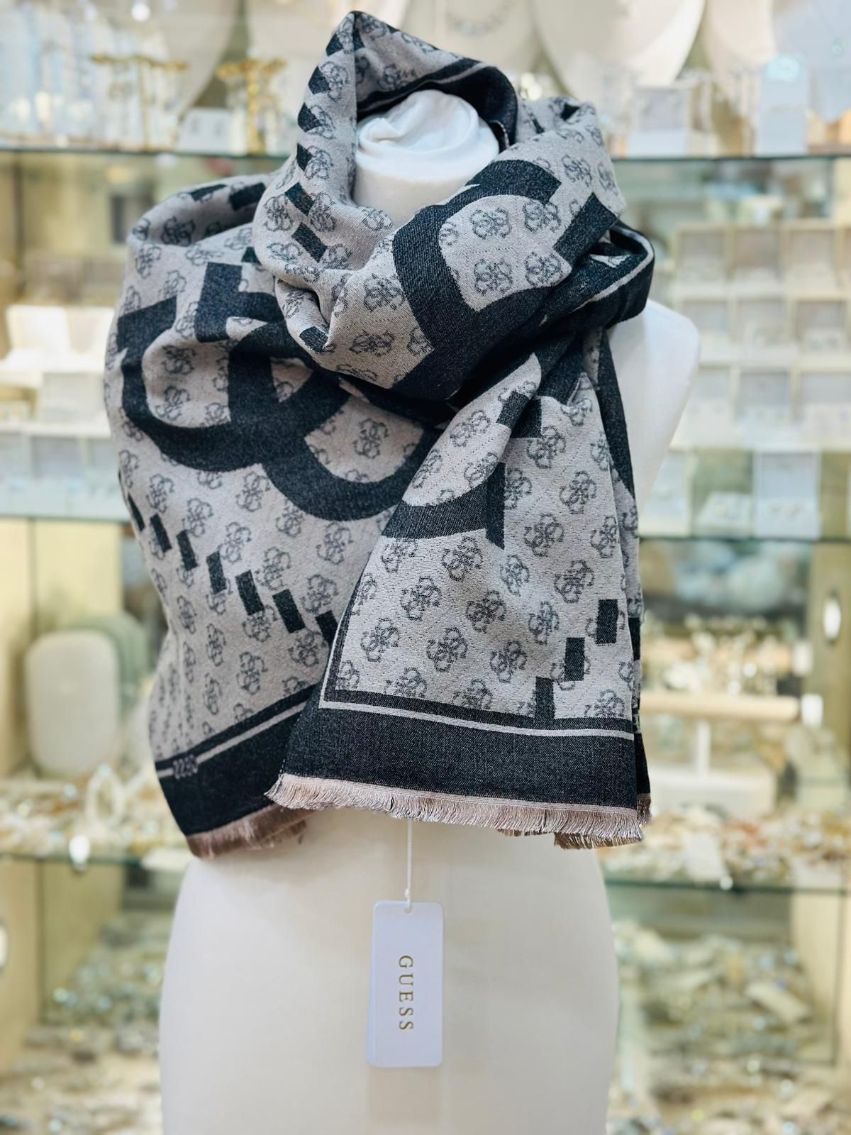 GUESS 4G Logo Scarf Black pre order