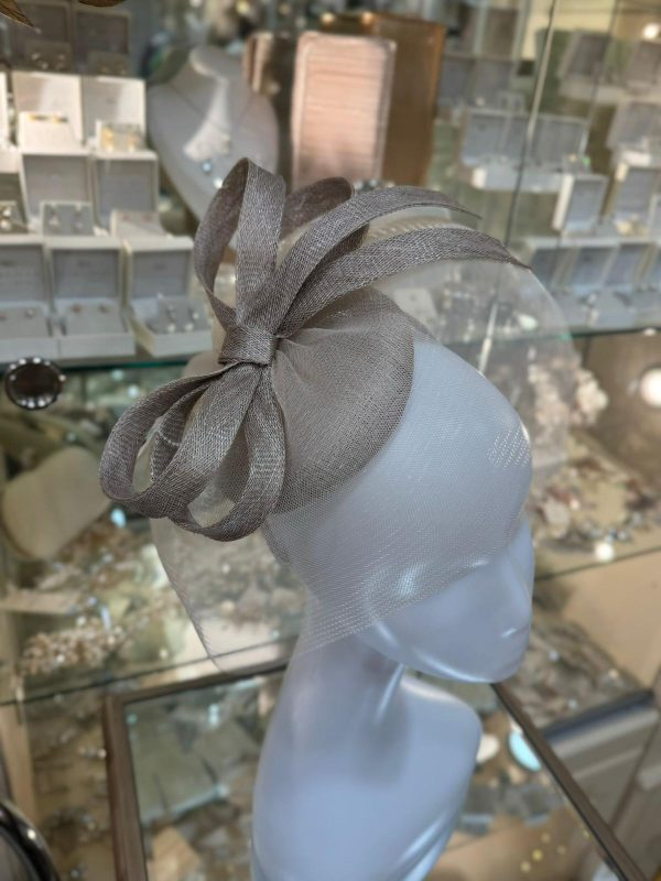 Almond Veil Fascinator with Ribbon Knot