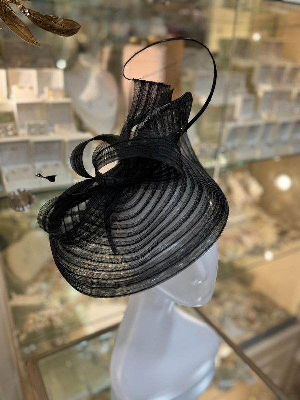 Black Wavy Fascinator with Ribbon Knot - Image 2