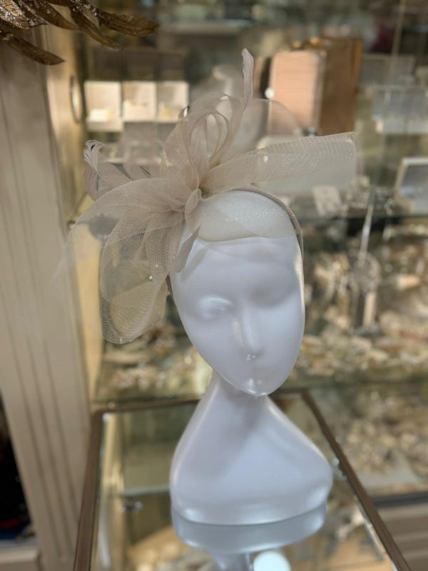 Almond Veil Knot Fascinator