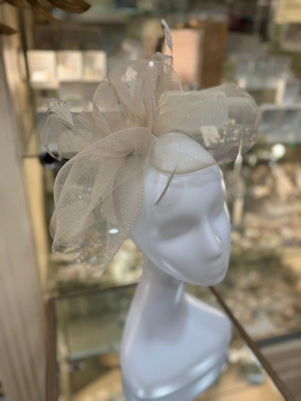 Almond Veil Knot Fascinator - Image 2
