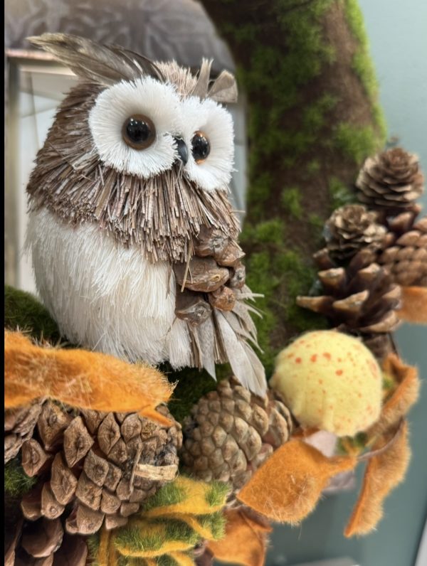 Autumnal Owl Pinecone Wreath with Felt Decor - Image 2