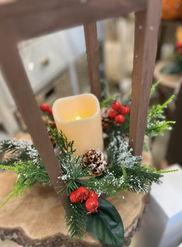 Wooden Lantern with Dual Decor Autumn or Xmas - Image 3