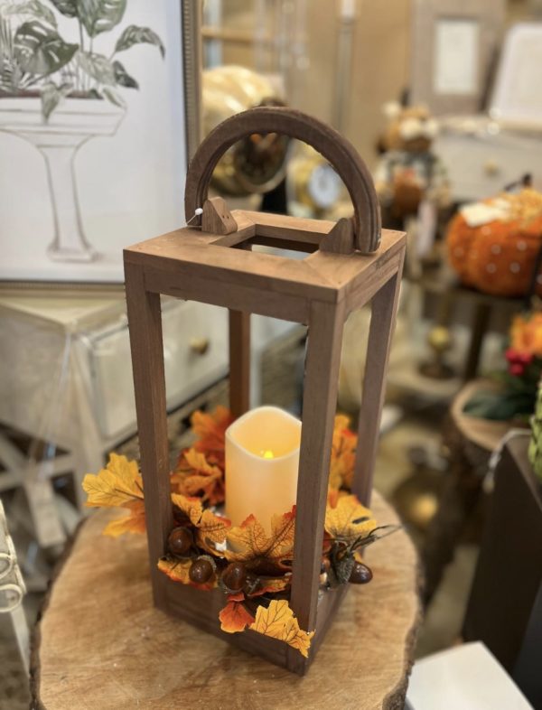 Wooden Lantern with Dual Decor Autumn or Xmas - Image 4