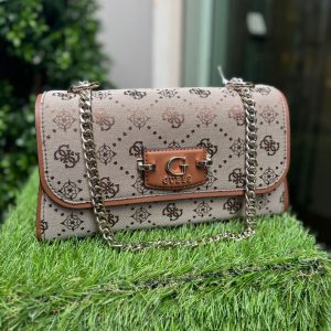 GUESS Neda Crossbody Bag Logo 4G Peony Latte