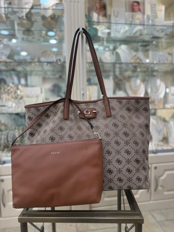 GUESS Neda Shopper Latte Logo - Image 6