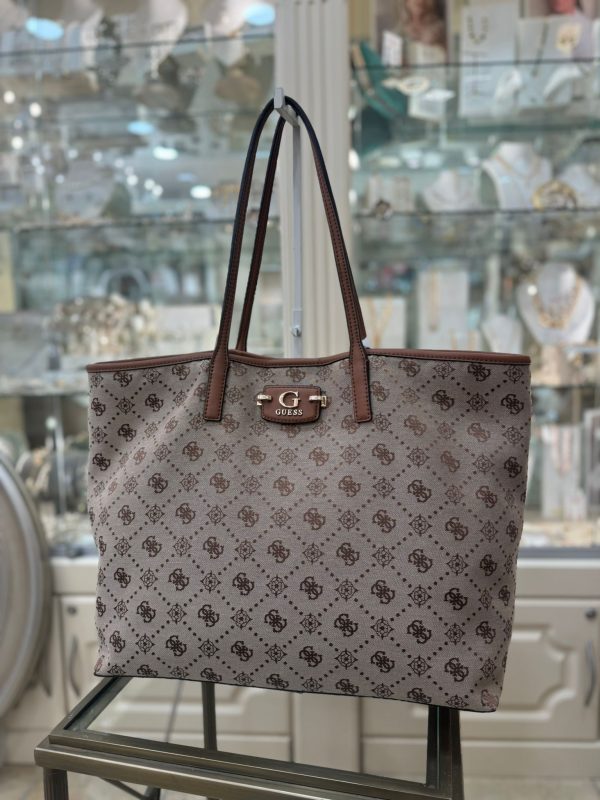 GUESS Neda Shopper Latte Logo
