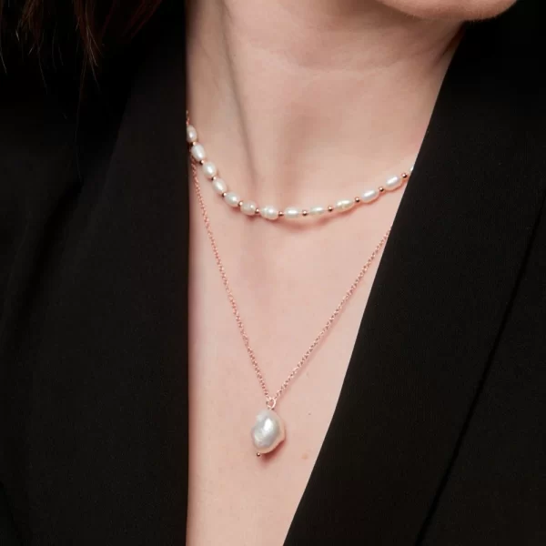LAYERED FRESHWATER PEARL & ROSE GOLD BEAD NECKLACE - Image 2