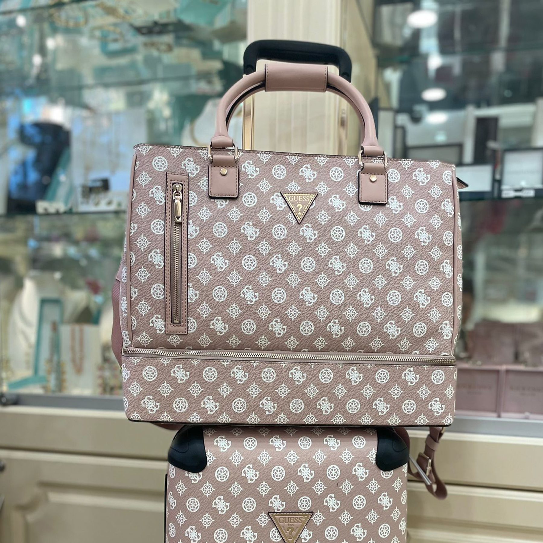 GUESS Wilder 4G Peony Logo Weekender Bag Rosewood