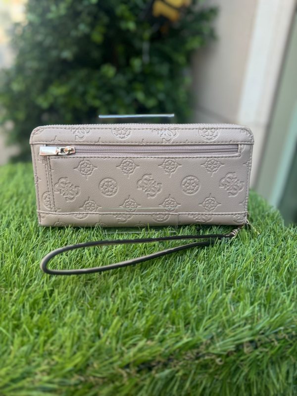 GUESS Phoebe Maxi Wallet 4G Logo Peony Taupe - Image 2