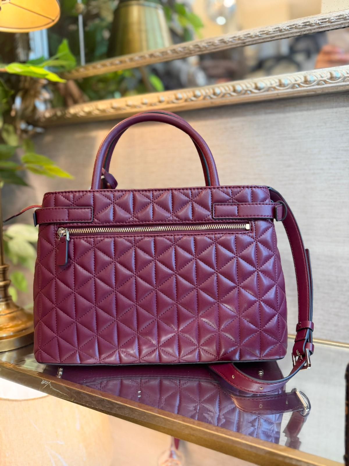 GUESS Paisleigh Quilted Bag Burgundy - Image 2