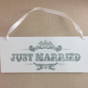 Just Married Vintage Sign