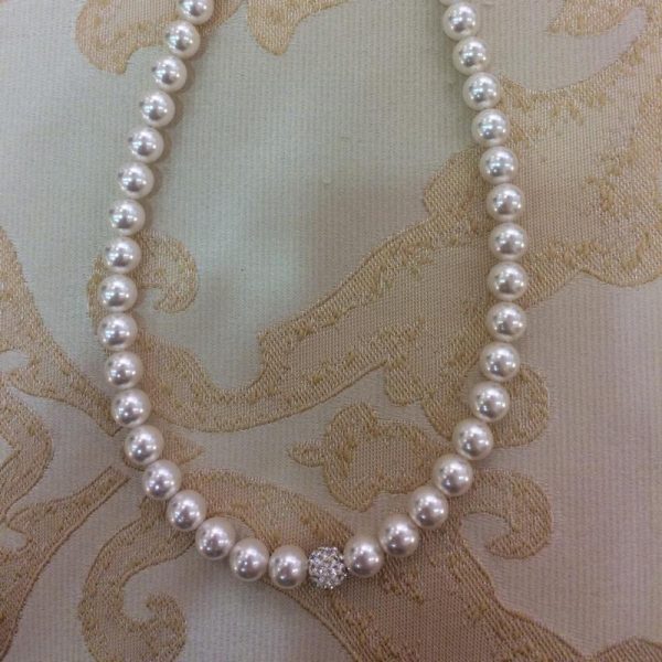 Stunning White Pearl Necklace with Disco Ball