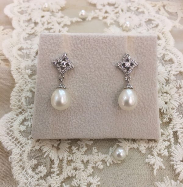 Vintage Perl & Silver Earrings