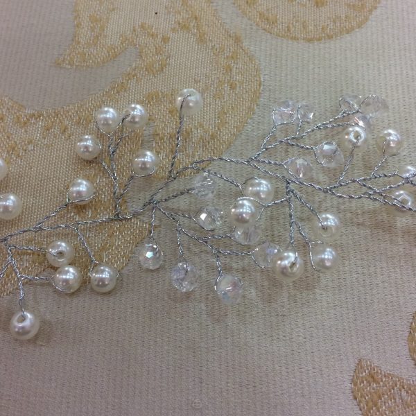 Pearl Embellished Hair Vine