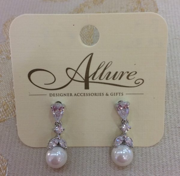 Dainty Silver & Pearl Earrings