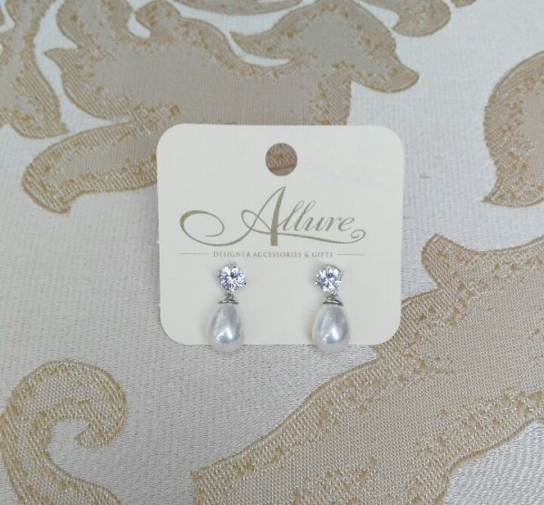 Elegant Pearl and Diamante Drop Earrings